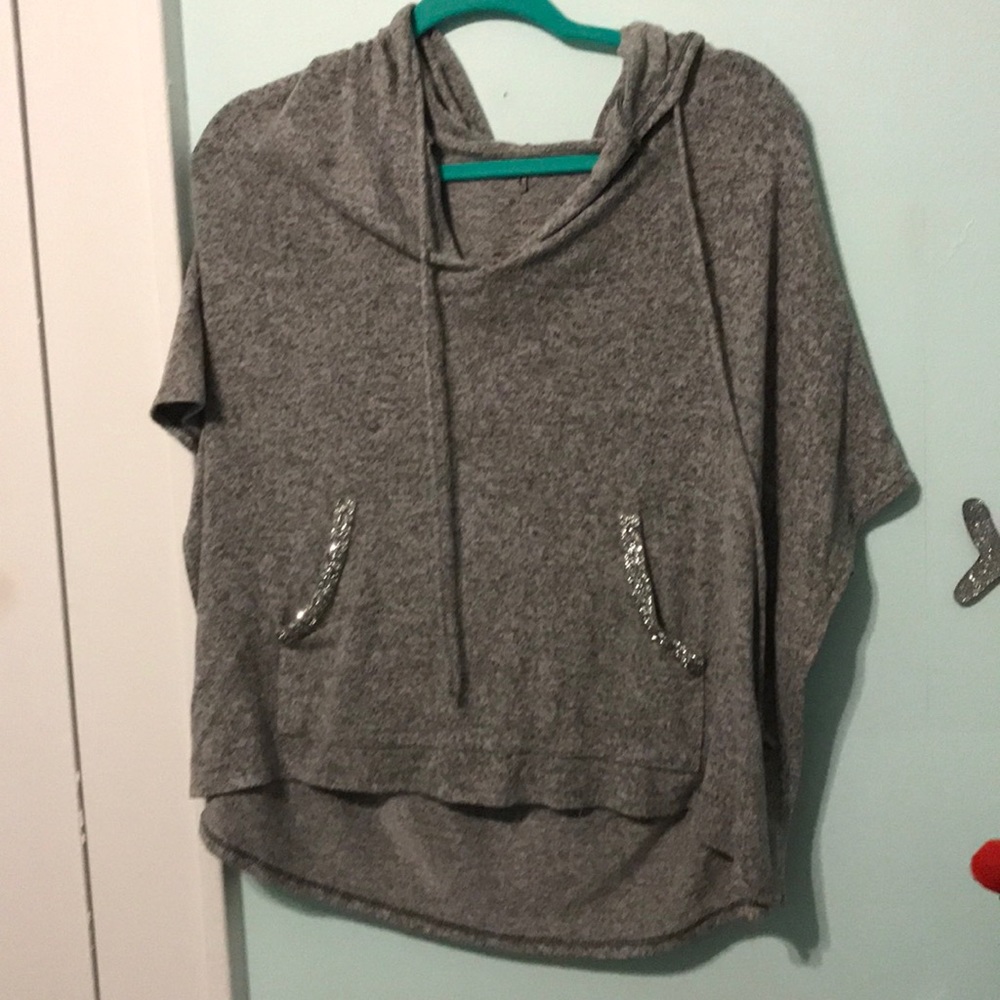 Grey glittery poncho like tee shirt